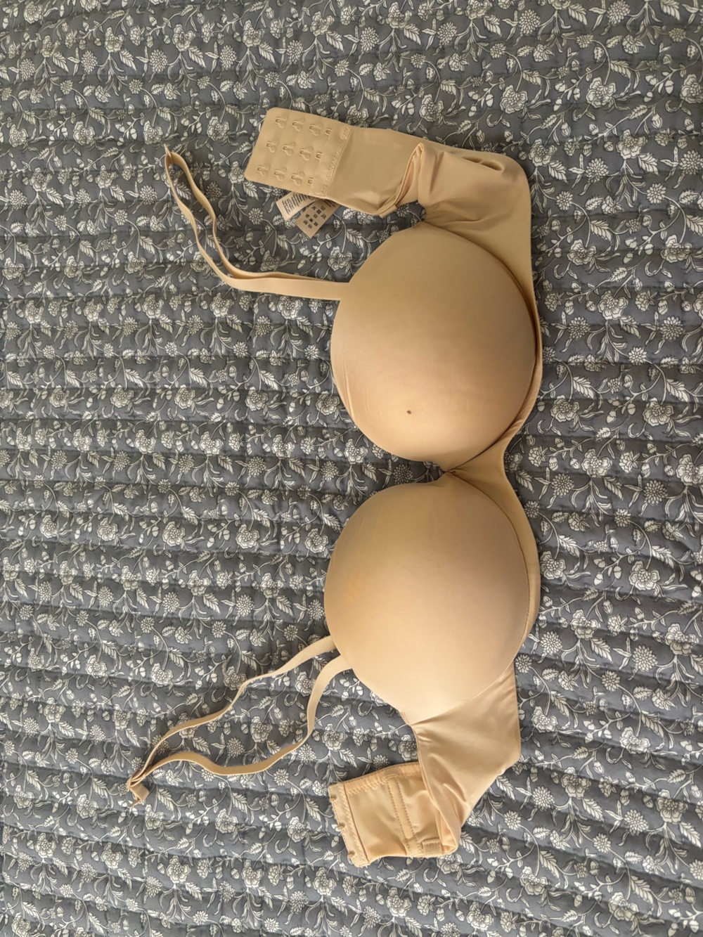 SKIMS Nude Strapless Convertible Bra